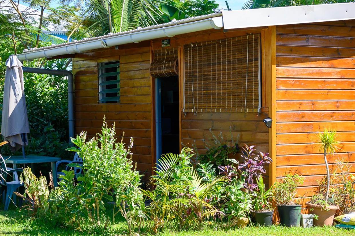Les Bungalows Meubles Du Pharest Sainte-Suzanne Екстериор снимка